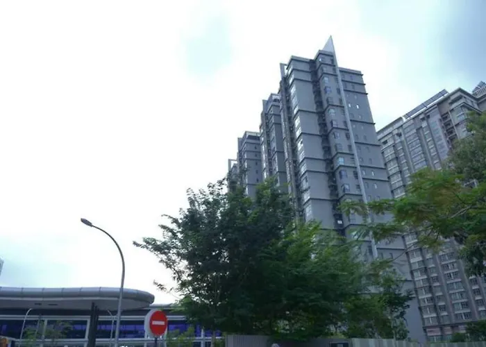 Ha1712 - Wi-Fi- Netflix-Parking- Pool- Cyberjaya, 3048