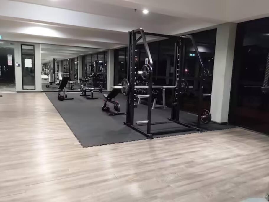 Ha1712 - Wi-fi- Netflix-parking- Pool- Cyberjaya, 3048 Apartment