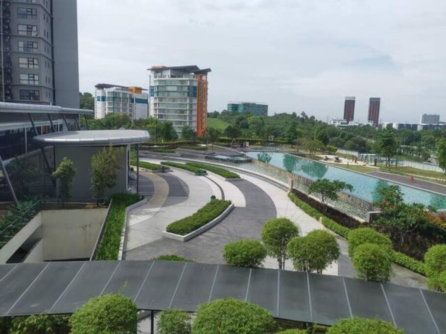 Ha1712 - Wi-fi- Netflix-parking- Pool- Cyberjaya, 3048 Apartment *
