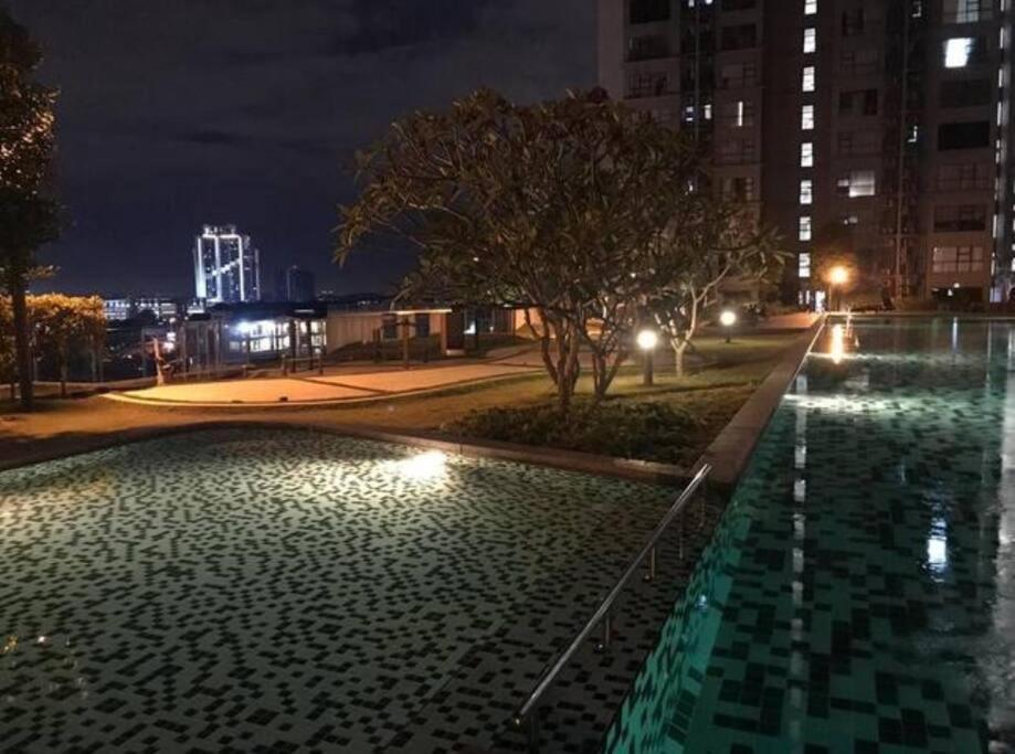 Ha1712 - Wi-fi- Netflix-parking- Pool- Cyberjaya, 3048